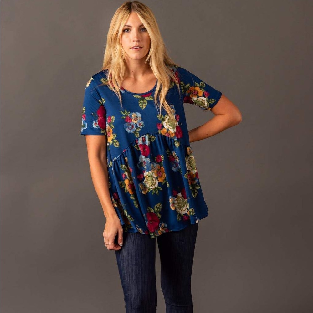 Agnes & Dora Muse Top Navy & Gold Floral Silky Cottagecore New With Tags
